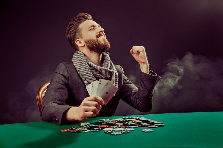 Dashboard Program Loyalitas silverbola menampilkan tingkat keanggotaan dan progress ke tingkat berikutnya
